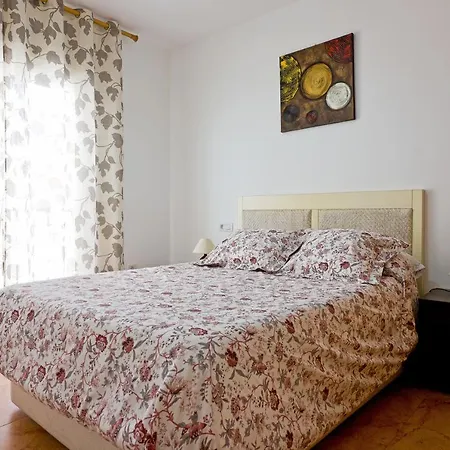 Relaxing Beach Apartment In Fuengirola Parking Exterior photo