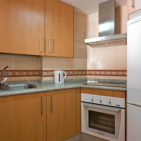 Relaxing Beach Apartment In Fuengirola Parking Exterior photo