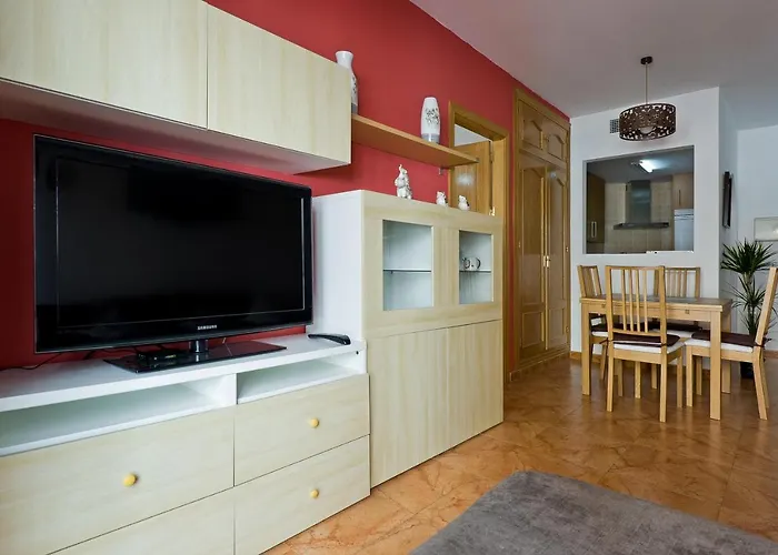 Relaxing Beach Apartment In Fuengirola Parking